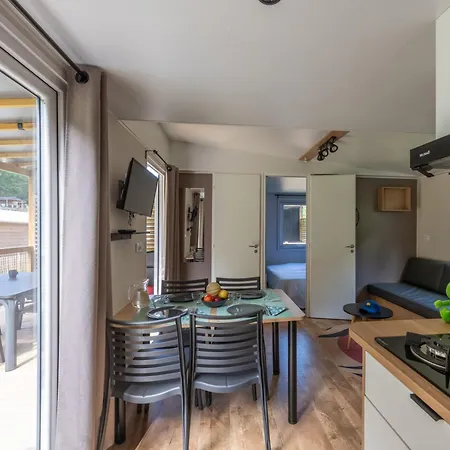 Camping Le Platin - La Redoute *